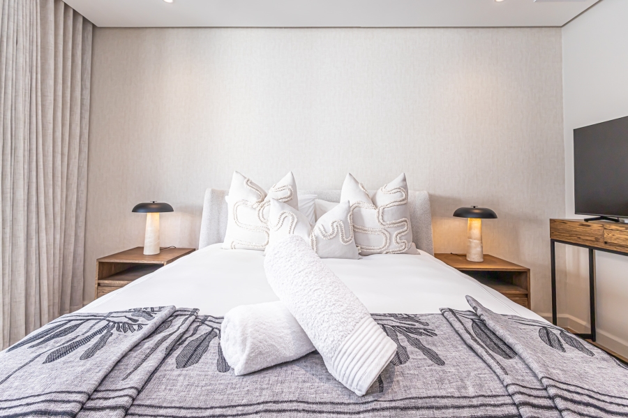 To Let 4 Bedroom Property for Rent in Fresnaye Western Cape